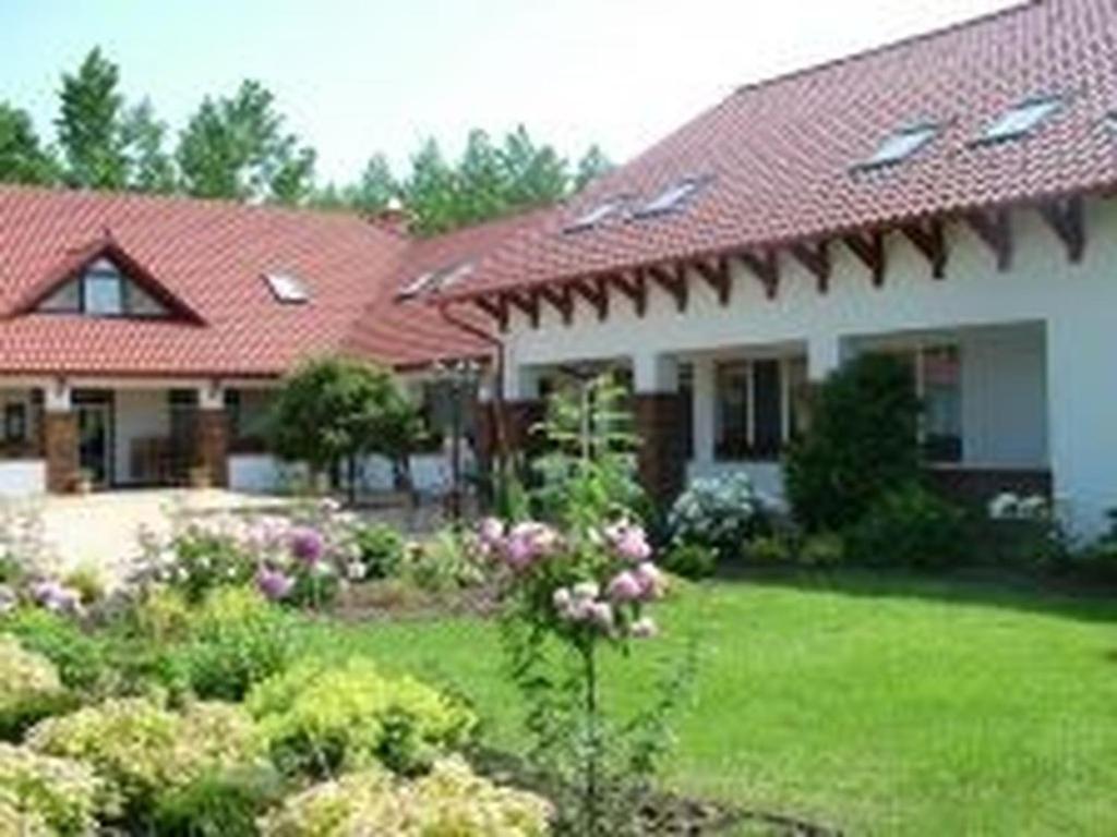 Verba Tanya Bed and Breakfast Kotaj Esterno foto