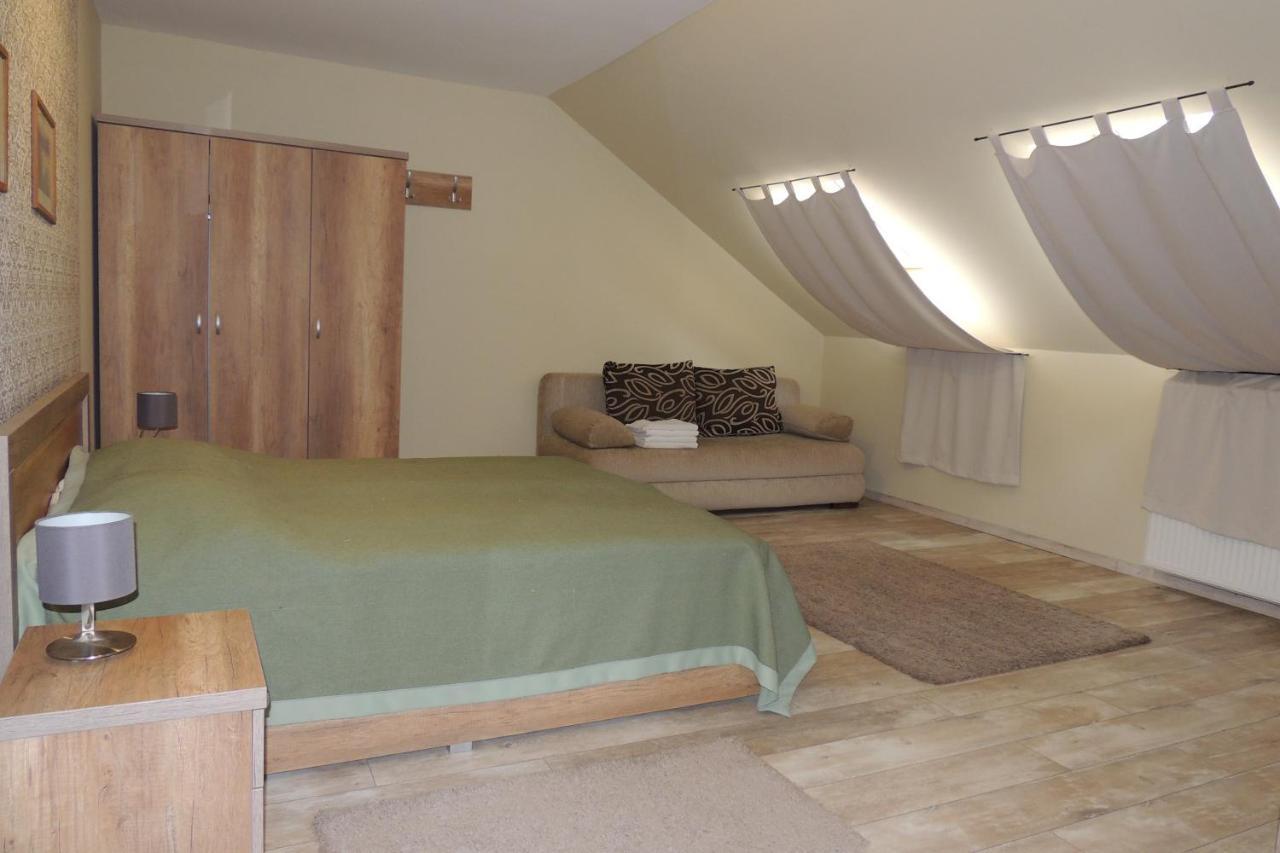 Verba Tanya Bed and Breakfast Kotaj Esterno foto