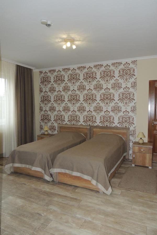 Verba Tanya Bed and Breakfast Kotaj Esterno foto